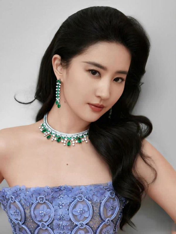 牛管家 刘亦菲三部绝美电影，从侠女到妖精每帧都是视觉盛宴